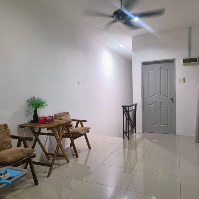 Taiping Holiday Home