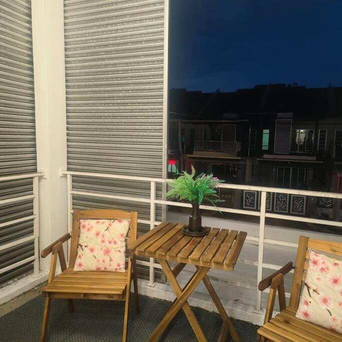 Taiping Holiday Home
